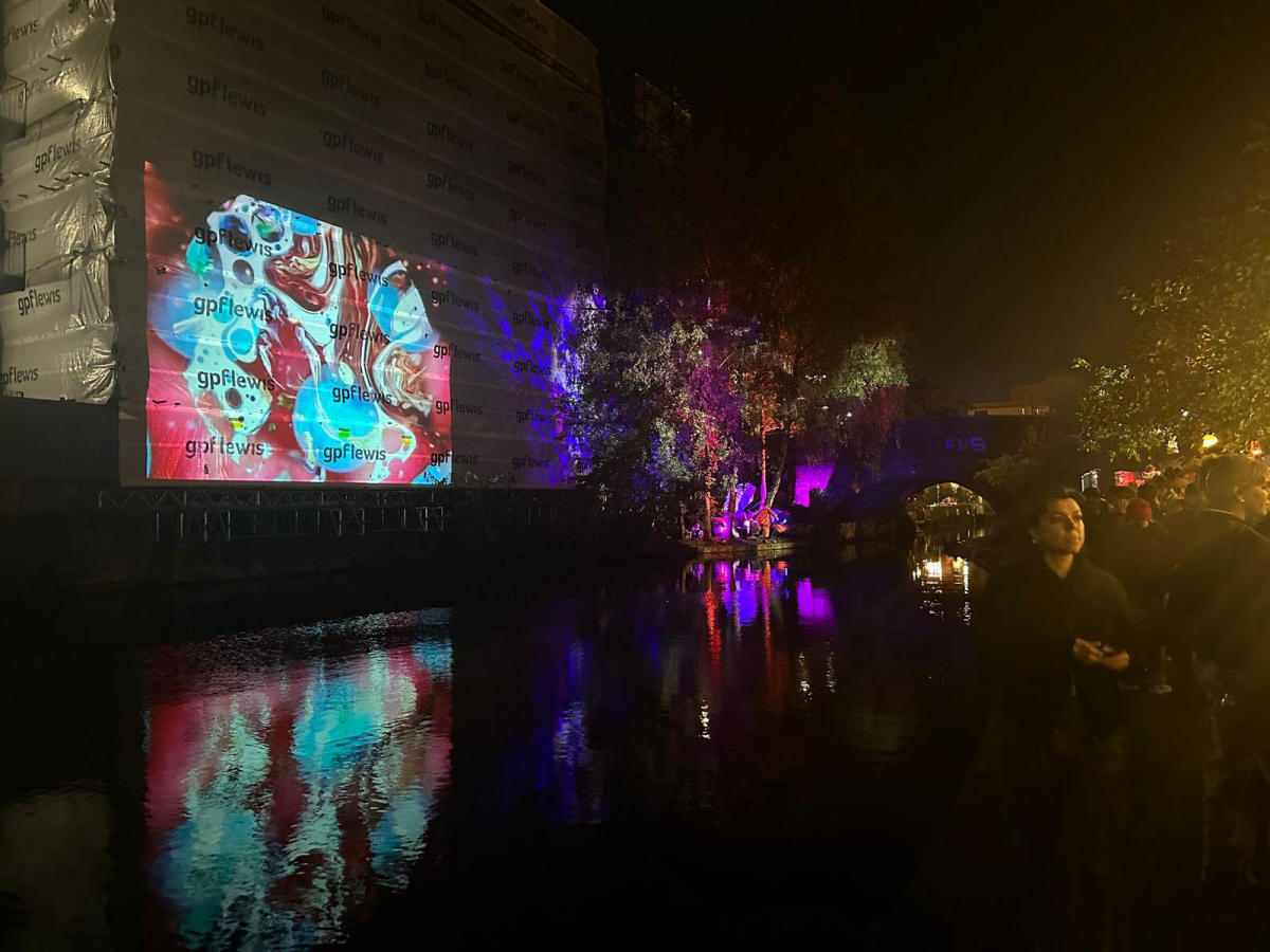 Alternative Fireworks on Regents Canal, London