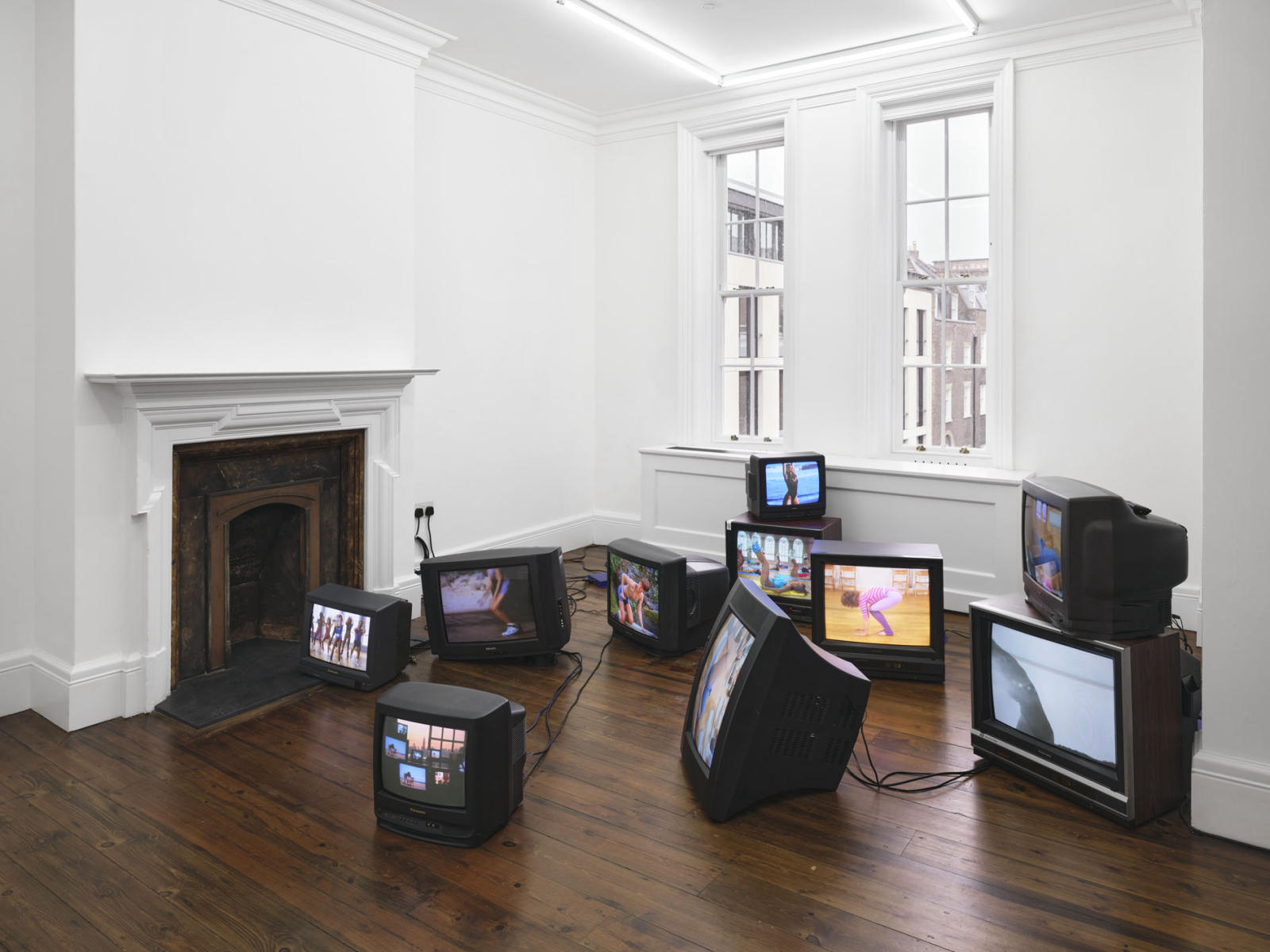 Exhibition view: Sylvie Fleury, S.F., Sprüth Magers, London (22 September–4 November 2023). Courtesy the artist and Sprüth Magers