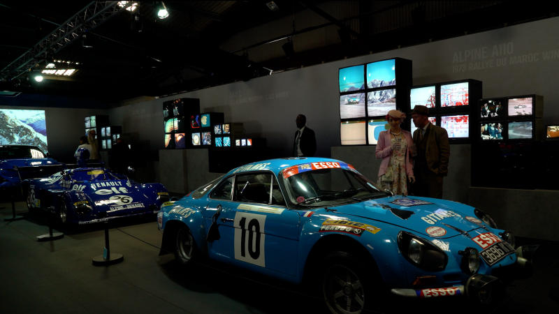 Image of An ambitious CRT TV Wall with 51 synchronised CRT monitors