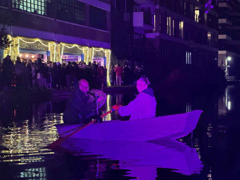 Image of Alternative Fireworks on Regents Canal 